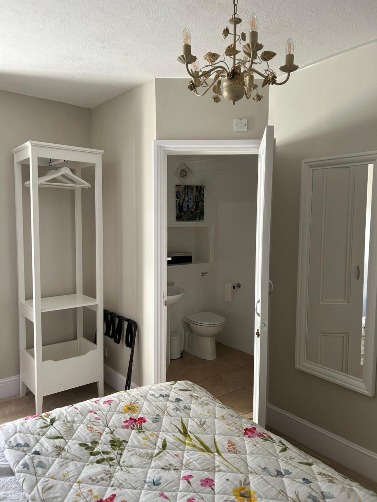 Glen Lyon Lodge Bed And Breakfast Nairn Room photo